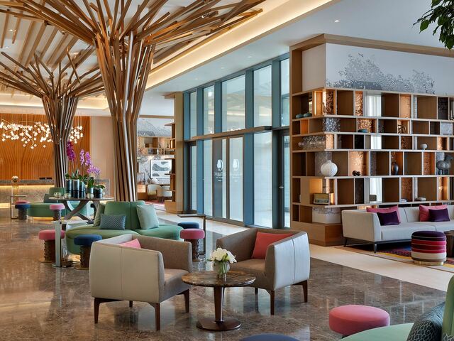 фото отеля DoubleTree by Hilton Sharjah Waterfront Hotel & Residences изображение №13