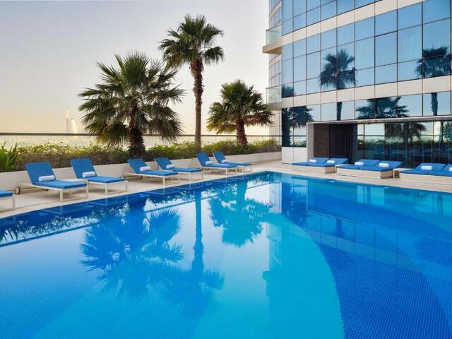 фото отеля Novotel Dubai Al Barsha изображение №1