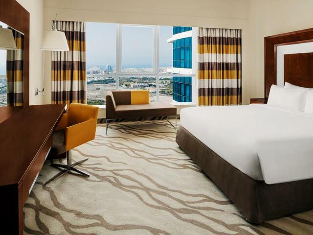 фото отеля Novotel Dubai Al Barsha изображение №9