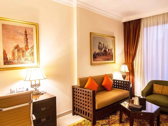 фото Mercure Dubai Barsha Heights Hotel Suites & Apartments (ех. Yassat Gloria Hotel Apartments) изображение №14