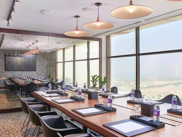 фото Mercure Dubai Barsha Heights Hotel Suites & Apartments (ех. Yassat Gloria Hotel Apartments) изображение №2