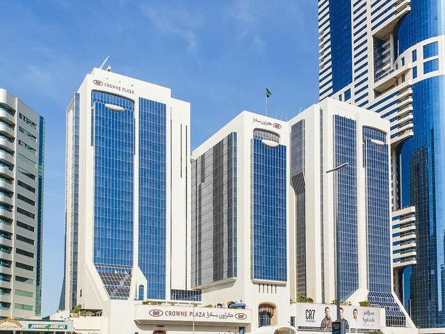 фото Millennium Plaza Downtown (ex. Crowne Plaza Dubai Sheikh Zayed Road) изображение №2