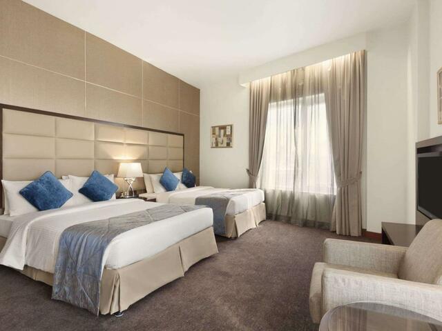 фотографии Howard Johnson Bur Dubai (ex. Highland Hotel; Arif Castle) изображение №20