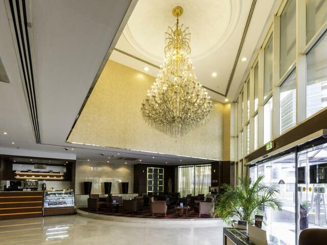 фотографии Howard Johnson Bur Dubai (ex. Highland Hotel; Arif Castle) изображение №28
