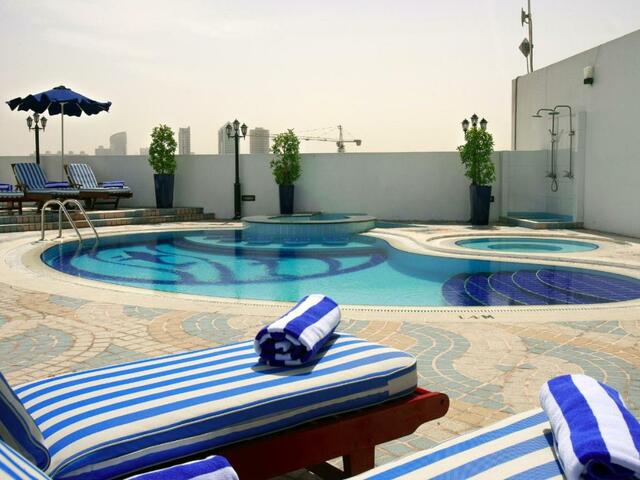 фотографии Howard Johnson Bur Dubai (ex. Highland Hotel; Arif Castle) изображение №12
