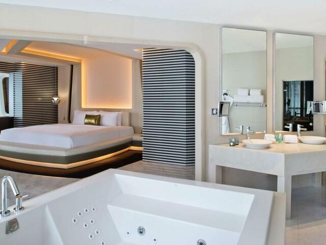 фото V Hotel Dubai, Curio Collection by Hilton (ex. W Dubai Al Habtoor City; Metropolitan Hotel) изображение №26