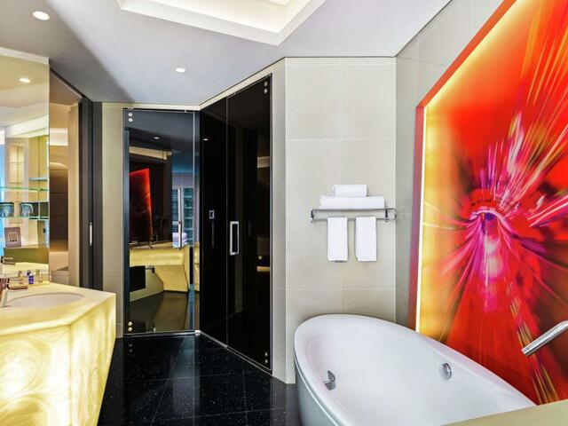 фотографии V Hotel Dubai, Curio Collection by Hilton (ex. W Dubai Al Habtoor City; Metropolitan Hotel) изображение №24