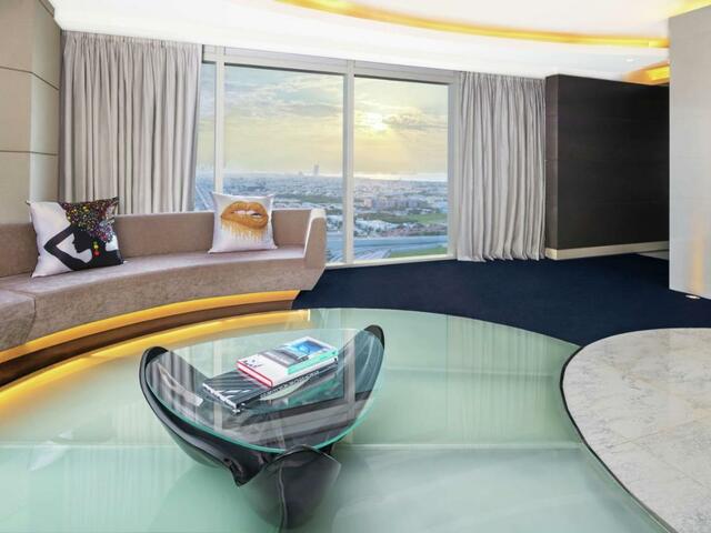 фото отеля V Hotel Dubai, Curio Collection by Hilton (ex. W Dubai Al Habtoor City; Metropolitan Hotel) изображение №5