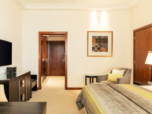 фото отеля Grosvenor House, a Luxury Collection Hotel изображение №41