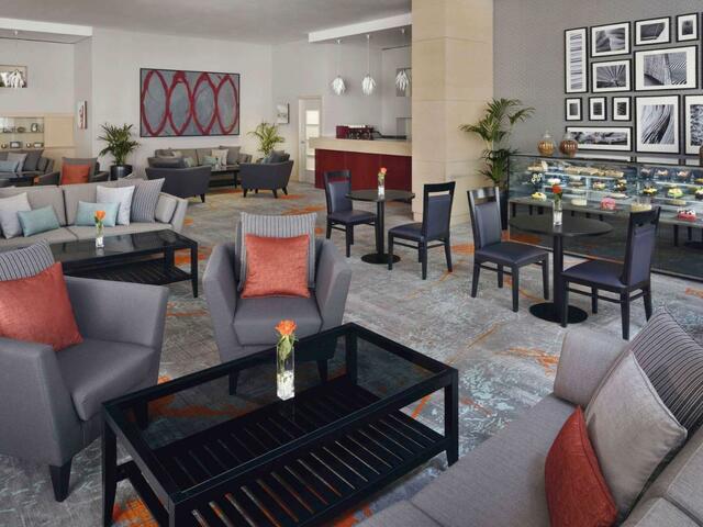 фото отеля Movenpick Hotel & Apartments Bur Dubai изображение №29