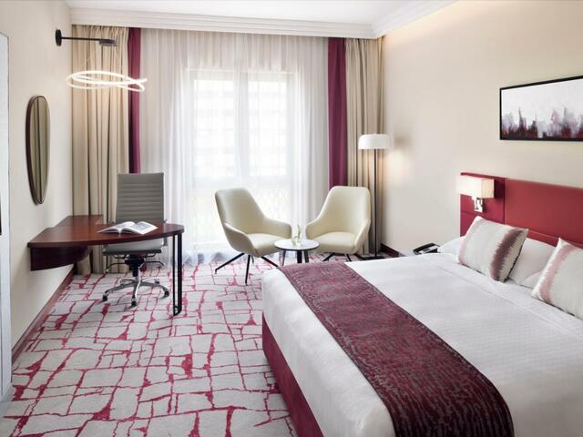 фото Movenpick Hotel & Apartments Bur Dubai изображение №14