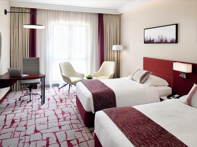 фото отеля Movenpick Hotel & Apartments Bur Dubai изображение №13