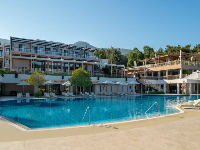 фотографии отеля DoubleTree by Hilton Bodrum Isil Club Resort (ex. Coralia Club Milta)  изображение №71