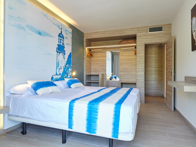 фото отеля Sol Bahia Ibiza Suites изображение №17