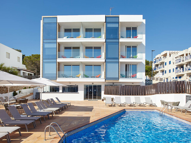 фото отеля Sol Bahia Ibiza Suites изображение №1