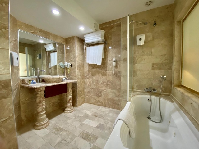 фото отеля Laur Hotels Experience & Elegance (ex. Didim Beach Resort Aqua & Elegance Thalasso) изображение №9