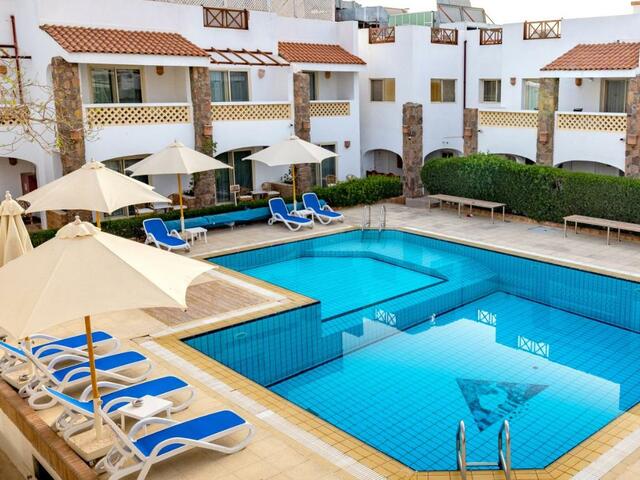 фото отеля Camel Dive Club & Hotel изображение №1