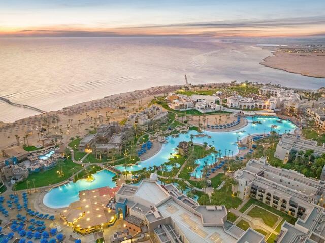 фото отеля Albatros Sands Port Ghalib (ex. Port Ghalib Resort; Crowne Plaza Sahara Oasis Port Ghalib) изображение №1