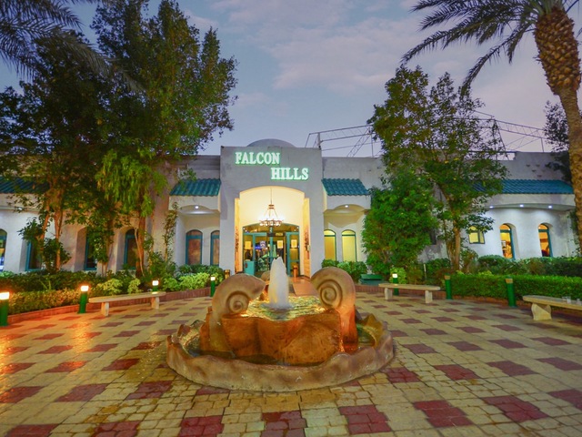 фотографии отеля Falcon Hills изображение №3