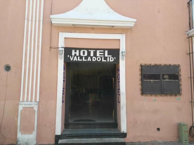 фото отеля Hotel Valladolid изображение №1