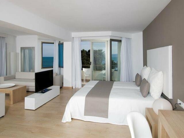 фото Playa Esperanza Suites Hotel изображение №14