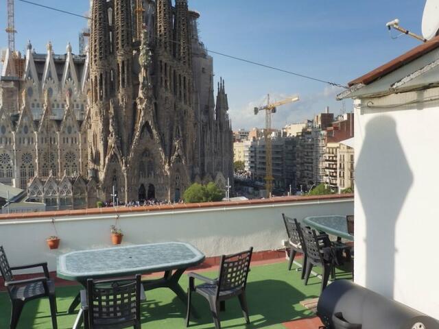 фото Gaudi's Nest Apartments изображение №2