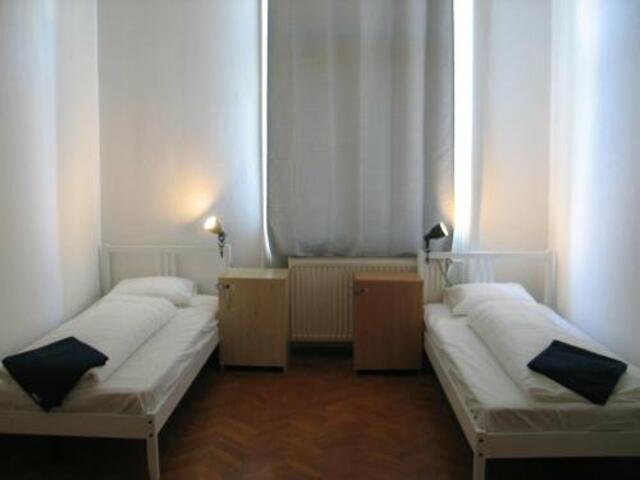 фото West Budapest Hostel изображение №10