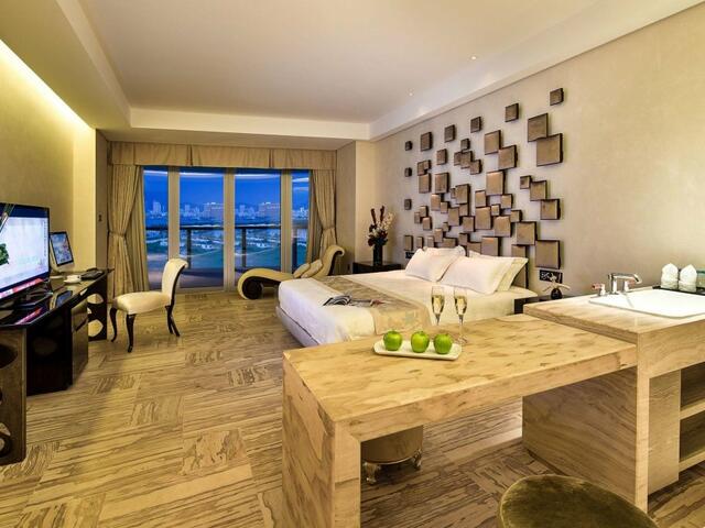 фото отеля Xingchen Sea View Holiday Hotel изображение №9