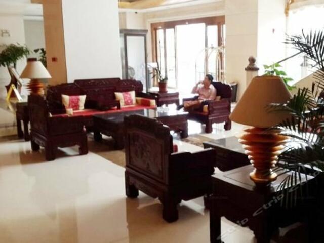 фотографии отеля Hainan Wanlilong Business Hotel изображение №7