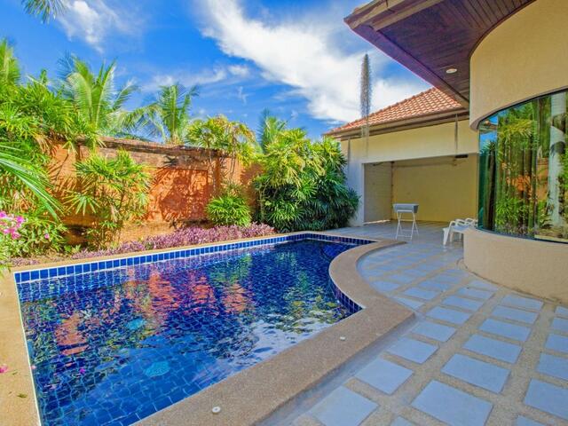 фото Cosy Beach Pool Villas by Pattaya Sunny Rentals изображение №10