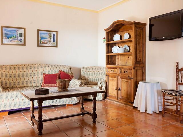 фото отеля Villa Montemar - Two Bedroom изображение №1