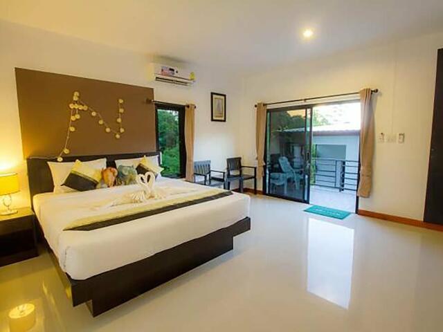 фото отеля Naiharn Retreat Resort изображение №13