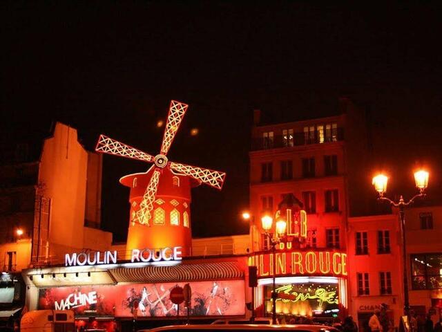 фото отеля Les Appartements du Moulin Rouge изображение №1