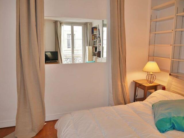 фотографии отеля Apartments - Into Paris изображение №15