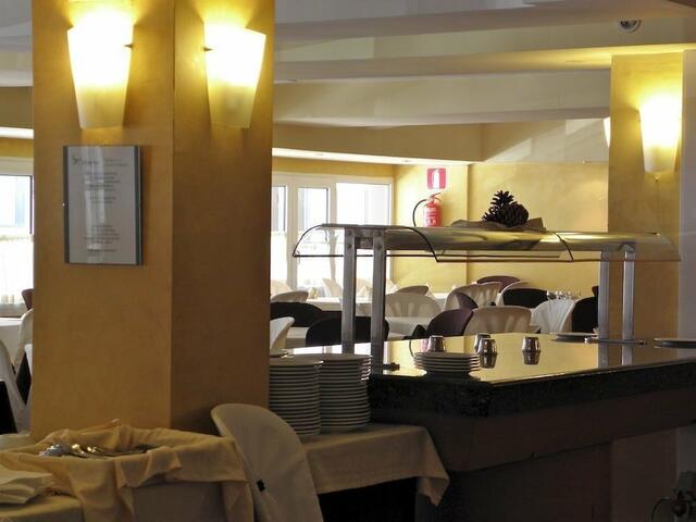 фото отеля Hotel Mont Blanc изображение №13