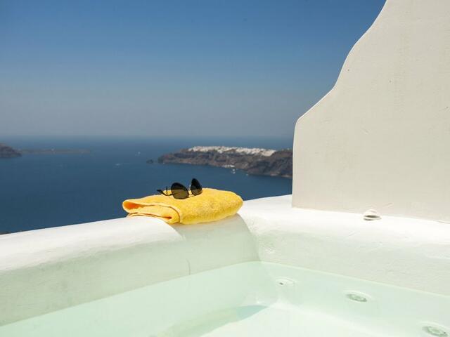 фото Santorini's Balcony Art Houses изображение №6