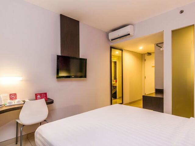 фото отеля ZEN Rooms Kuta ByPass Ngurah Rai изображение №17