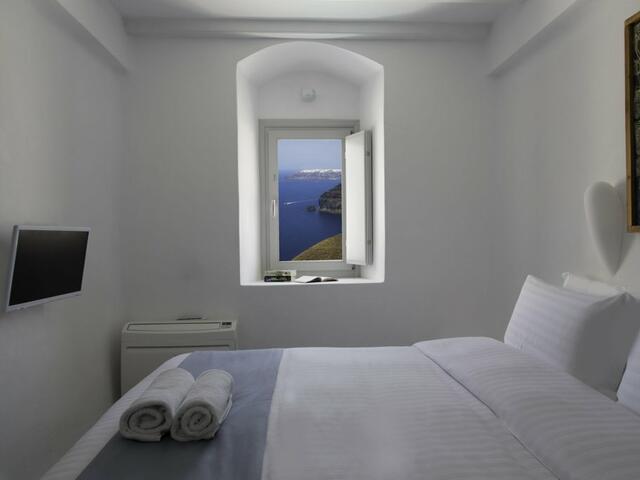 фото отеля Trieris Villa & Suites изображение №25