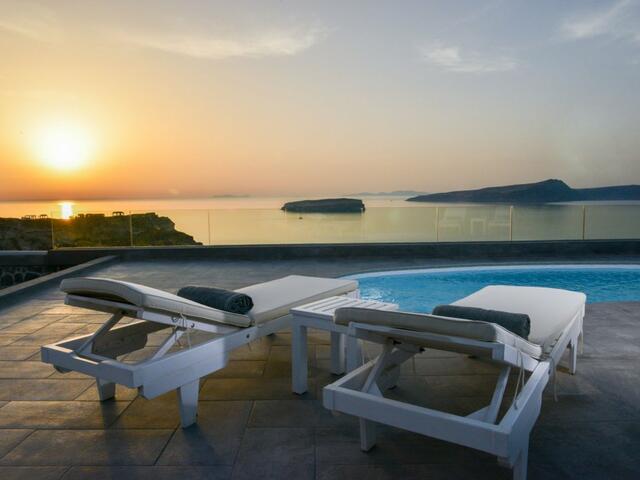 фотографии отеля Our Villa Santorini изображение №7