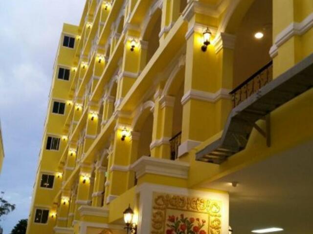 фото отеля Phuket Chinoinn Hotel изображение №1