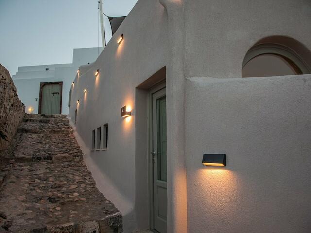 фото отеля Santorini Soul Villas изображение №1
