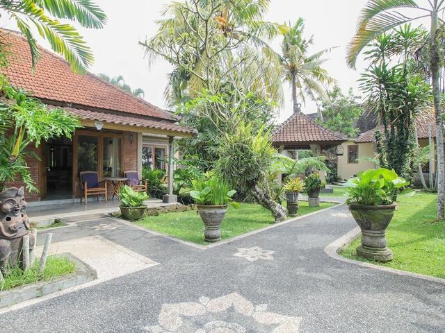 фотографии отеля Airy Ubud Raya Andong Bali изображение №7