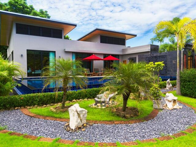 фото Villa Aroha by TropicLook изображение №2