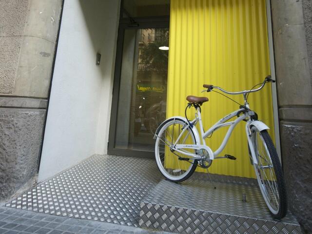 фото отеля Barcelona Bed&Bike - Hostel изображение №5