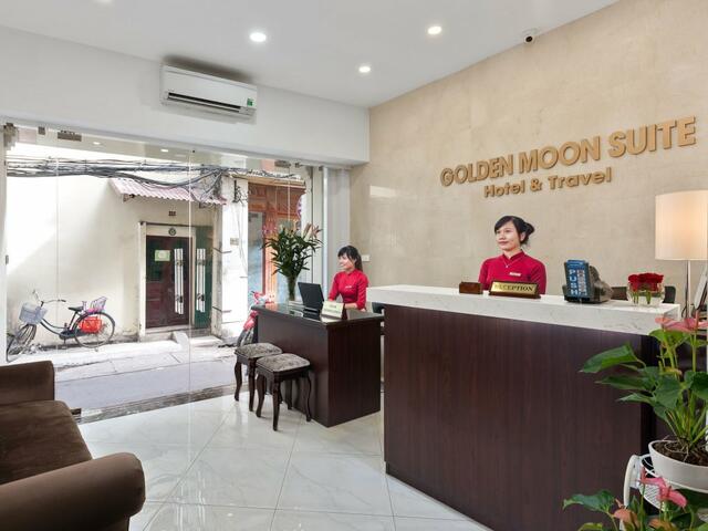 фото отеля Golden Moon Suite Hotel изображение №17