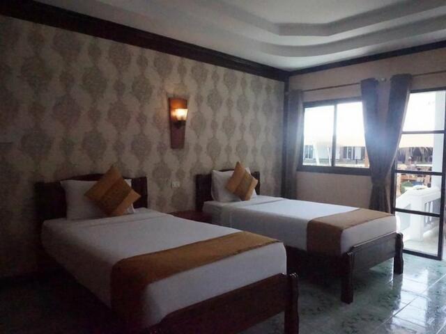 фото отеля Andaman Beach Resort изображение №17