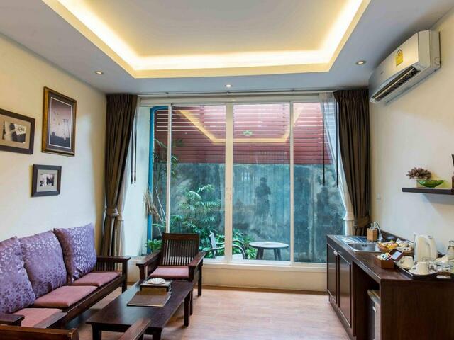 фотографии отеля Feung Nakorn Balcony Rooms and Cafe изображение №47