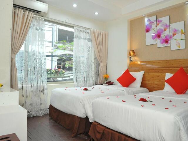 фото отеля B & B Hanoi Hotel & Travel изображение №9