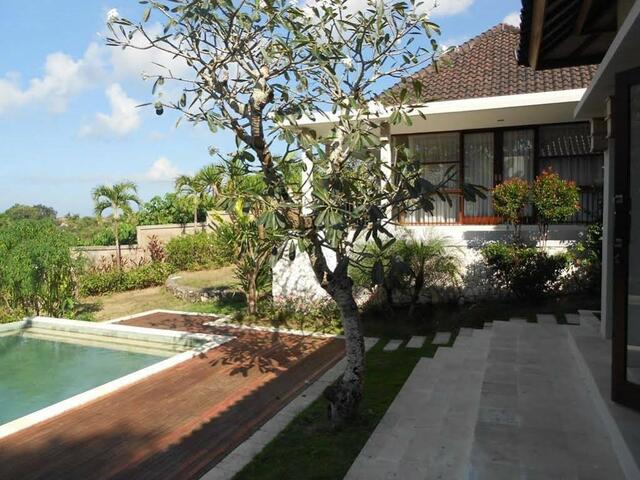фото Eunoia Heights Villa at Jimbaran Bali изображение №2