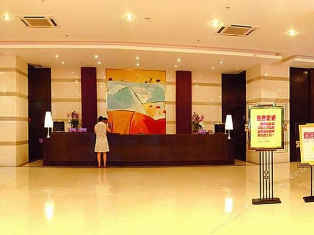 фото Meahood Hi-Thai Hotel изображение №22